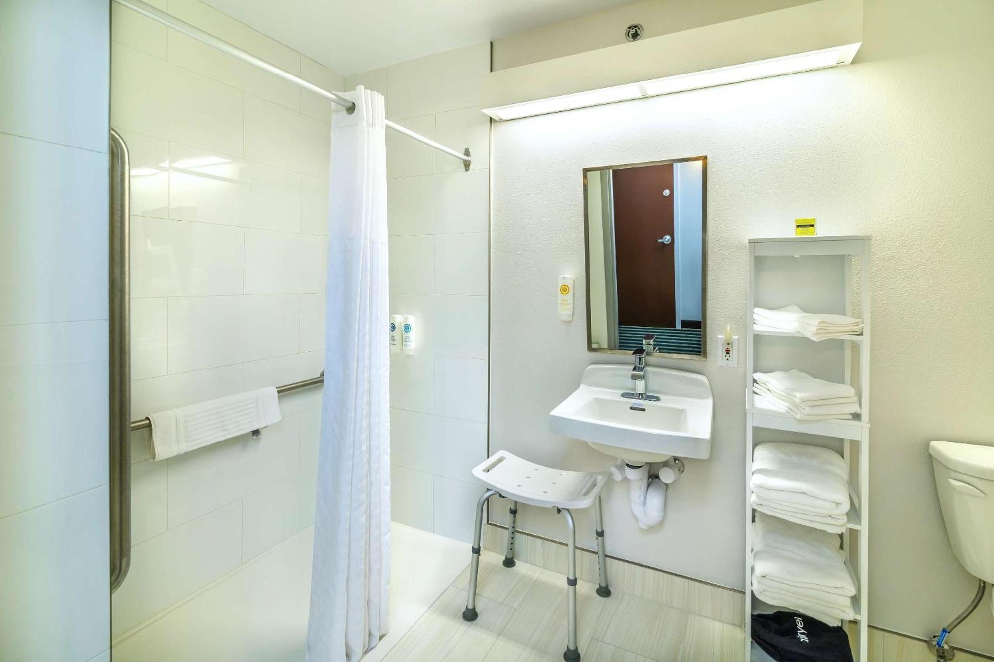 Comfort Inn & Suites Moose Jaw Dış mekan fotoğraf